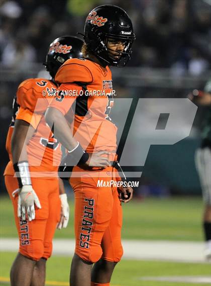 Thumbnail 2 in Pittsburg @ De La Salle (CIF NCS Open Division 1 Championship) photogallery.