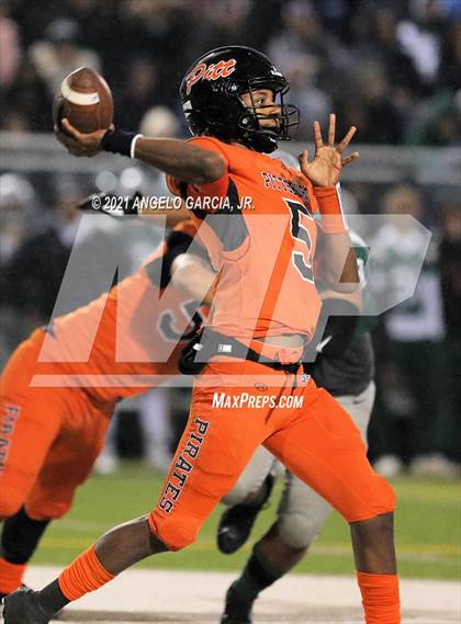 Thumbnail 2 in Pittsburg @ De La Salle (CIF NCS Open Division 1 Championship) photogallery.