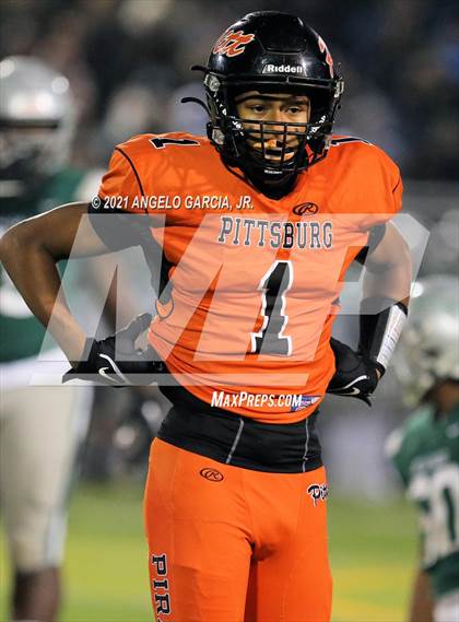 Thumbnail 3 in Pittsburg @ De La Salle (CIF NCS Open Division 1 Championship) photogallery.