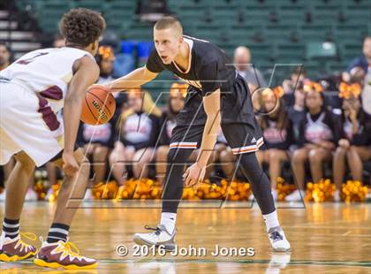 Thumbnail 2 in Linden vs. St. Anthony (NJSIAA Tournament of Champions Final) photogallery.