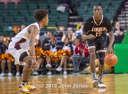 Thumbnail 3 in Linden vs. St. Anthony (NJSIAA Tournament of Champions Final) photogallery.