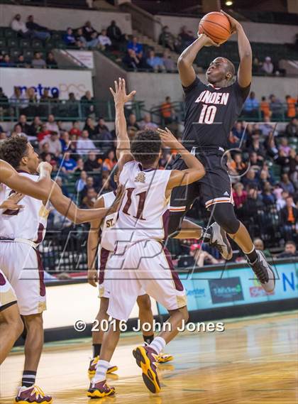 Thumbnail 3 in Linden vs. St. Anthony (NJSIAA Tournament of Champions Final) photogallery.