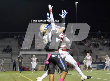 Thumbnail 1 in Santa Margarita vs. Mater Dei photogallery.