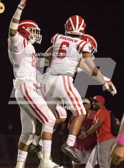 Thumbnail 3 in Santa Margarita vs. Mater Dei photogallery.