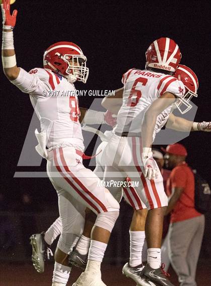 Thumbnail 1 in Santa Margarita vs. Mater Dei photogallery.
