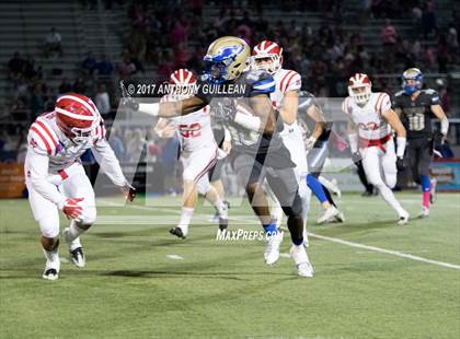 Thumbnail 2 in Santa Margarita vs. Mater Dei photogallery.