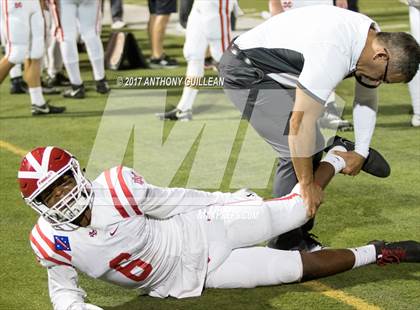 Thumbnail 3 in Santa Margarita vs. Mater Dei photogallery.