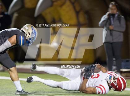 Thumbnail 2 in Santa Margarita vs. Mater Dei photogallery.