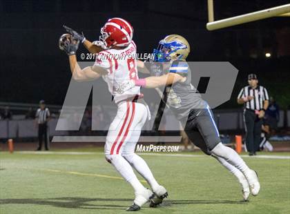 Thumbnail 3 in Santa Margarita vs. Mater Dei photogallery.