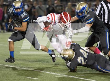 Thumbnail 2 in Santa Margarita vs. Mater Dei photogallery.