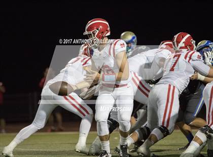 Thumbnail 3 in Santa Margarita vs. Mater Dei photogallery.