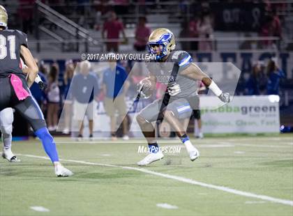 Thumbnail 2 in Santa Margarita vs. Mater Dei photogallery.