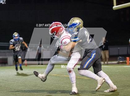 Thumbnail 3 in Santa Margarita vs. Mater Dei photogallery.