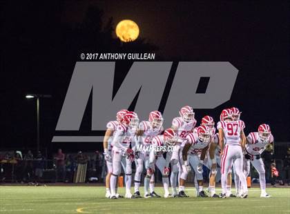 Thumbnail 2 in Santa Margarita vs. Mater Dei photogallery.