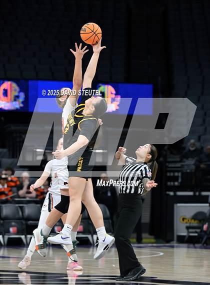 Thumbnail 2 in Whitney vs. Half Moon Bay (CIF State D4 Final) photogallery.