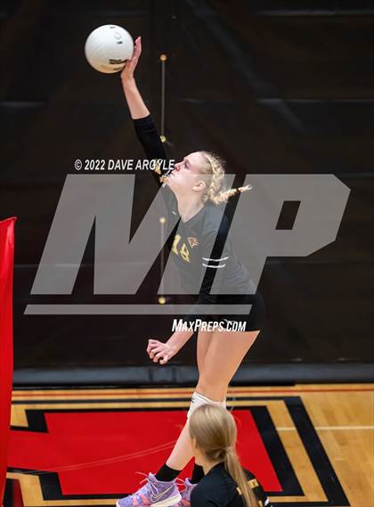 Thumbnail 2 in Maple Mountain vs. Bountiful (Rocky Mountain Champions Classic) photogallery.