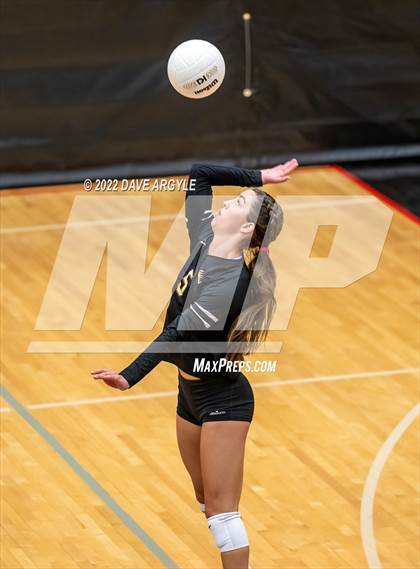 Thumbnail 1 in Maple Mountain vs. Bountiful (Rocky Mountain Champions Classic) photogallery.