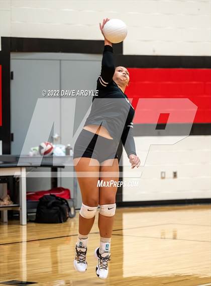 Thumbnail 2 in Maple Mountain vs. Bountiful (Rocky Mountain Champions Classic) photogallery.