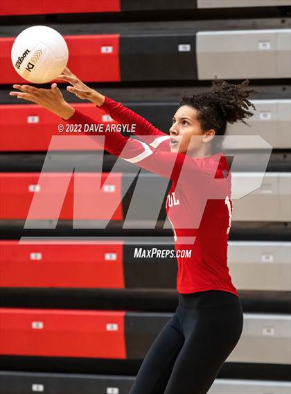 Thumbnail 3 in Maple Mountain vs. Bountiful (Rocky Mountain Champions Classic) photogallery.