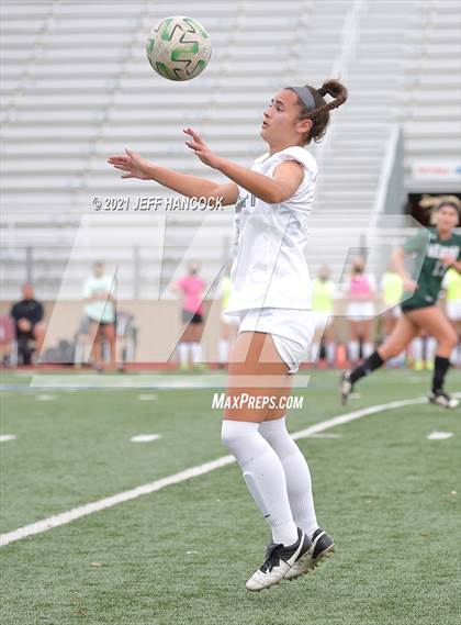 Thumbnail 3 in Reagan vs. Vandegrift (UIL 6A Area Playoff) photogallery.