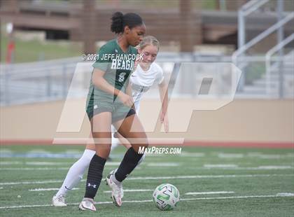 Thumbnail 2 in Reagan vs. Vandegrift (UIL 6A Area Playoff) photogallery.