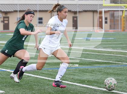 Thumbnail 2 in Reagan vs. Vandegrift (UIL 6A Area Playoff) photogallery.