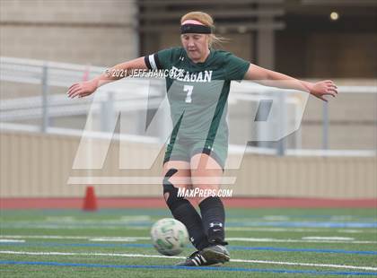 Thumbnail 2 in Reagan vs. Vandegrift (UIL 6A Area Playoff) photogallery.
