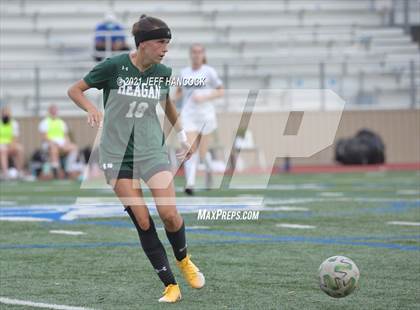 Thumbnail 2 in Reagan vs. Vandegrift (UIL 6A Area Playoff) photogallery.
