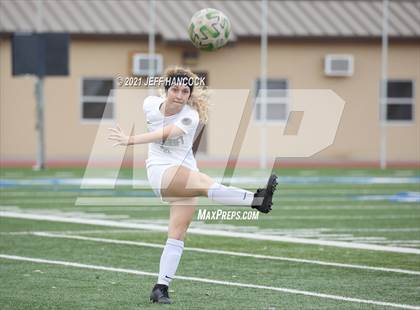 Thumbnail 1 in Reagan vs. Vandegrift (UIL 6A Area Playoff) photogallery.