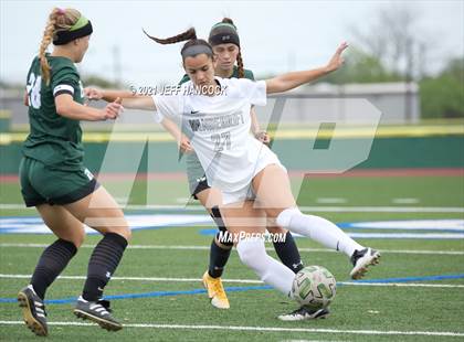 Thumbnail 2 in Reagan vs. Vandegrift (UIL 6A Area Playoff) photogallery.