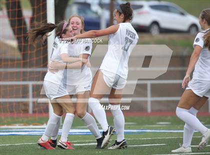 Thumbnail 3 in Reagan vs. Vandegrift (UIL 6A Area Playoff) photogallery.