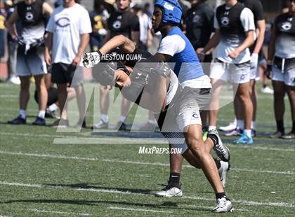 Thumbnail 2 in Serra vs. Carlsbad (Brave 8 Invitational) photogallery.
