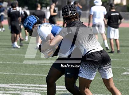 Thumbnail 3 in Serra vs. Carlsbad (Brave 8 Invitational) photogallery.