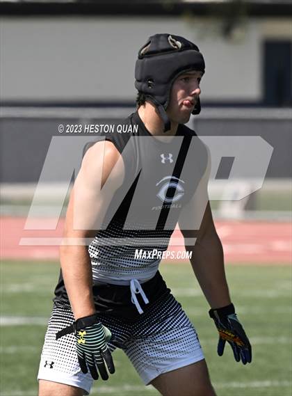 Thumbnail 2 in Serra vs. Carlsbad (Brave 8 Invitational) photogallery.