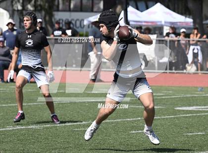 Thumbnail 1 in Serra vs. Carlsbad (Brave 8 Invitational) photogallery.
