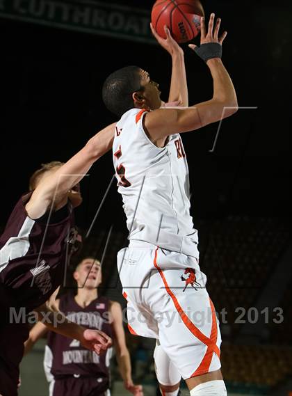 Thumbnail 2 in Lewis-Palmer vs. Cheyenne Mountain (CHSAA 4A Great 8) photogallery.