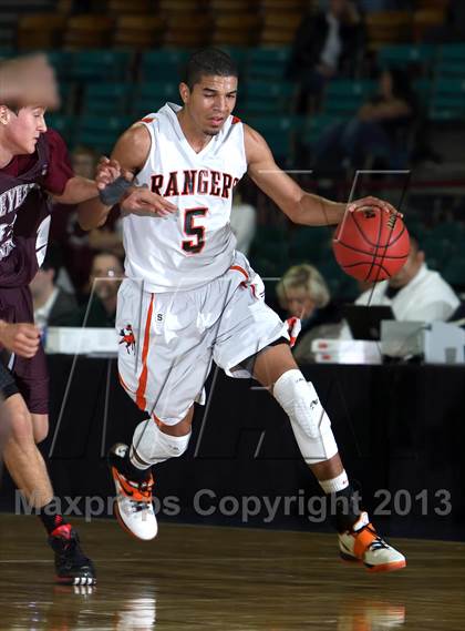 Thumbnail 1 in Lewis-Palmer vs. Cheyenne Mountain (CHSAA 4A Great 8) photogallery.