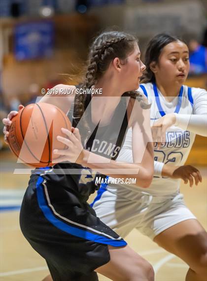 Thumbnail 2 in Highlands Ranch @ La Jolla Country Day (Sweet 16 Invitational) photogallery.