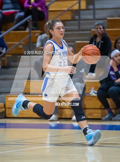 Thumbnail 2 in Highlands Ranch @ La Jolla Country Day (Sweet 16 Invitational) photogallery.