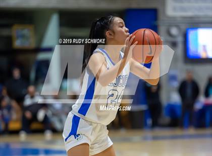 Thumbnail 2 in Highlands Ranch @ La Jolla Country Day (Sweet 16 Invitational) photogallery.