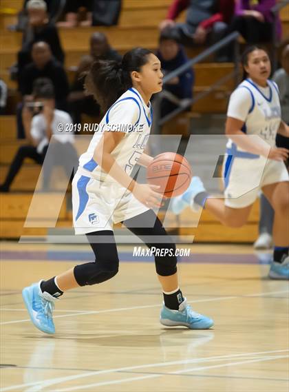 Thumbnail 2 in Highlands Ranch @ La Jolla Country Day (Sweet 16 Invitational) photogallery.