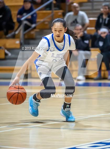 Thumbnail 1 in Highlands Ranch @ La Jolla Country Day (Sweet 16 Invitational) photogallery.