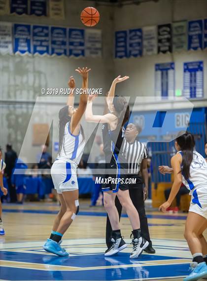 Thumbnail 3 in Highlands Ranch @ La Jolla Country Day (Sweet 16 Invitational) photogallery.