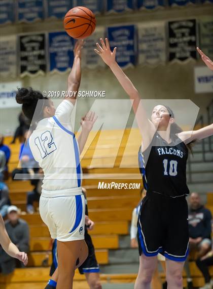 Thumbnail 2 in Highlands Ranch @ La Jolla Country Day (Sweet 16 Invitational) photogallery.