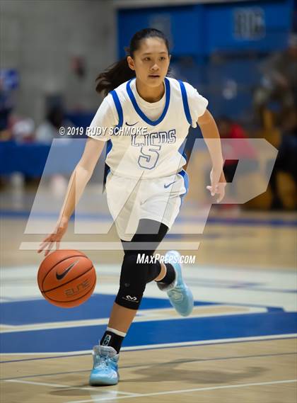 Thumbnail 2 in Highlands Ranch @ La Jolla Country Day (Sweet 16 Invitational) photogallery.