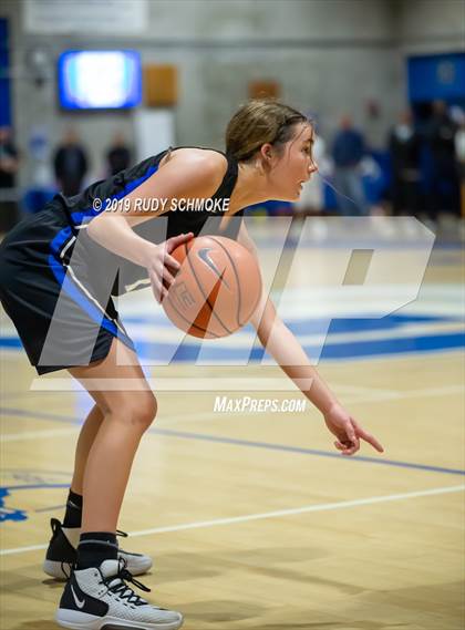 Thumbnail 2 in Highlands Ranch @ La Jolla Country Day (Sweet 16 Invitational) photogallery.