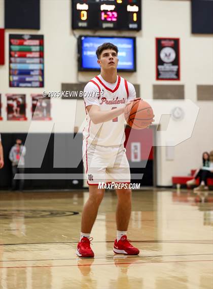 Thumbnail 2 in Walnut Ridge vs Marion Harding (OHSAA D3 Central 1 District Semifinal) photogallery.