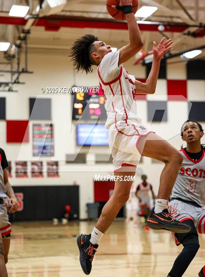 Thumbnail 1 in Walnut Ridge vs Marion Harding (OHSAA D3 Central 1 District Semifinal) photogallery.