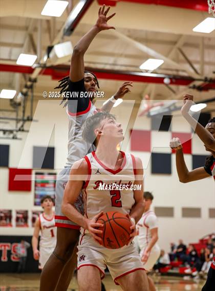 Thumbnail 1 in Walnut Ridge vs Marion Harding (OHSAA D3 Central 1 District Semifinal) photogallery.