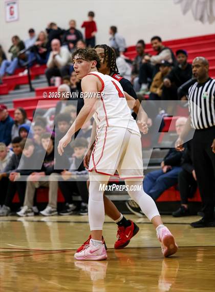 Thumbnail 3 in Walnut Ridge vs Marion Harding (OHSAA D3 Central 1 District Semifinal) photogallery.